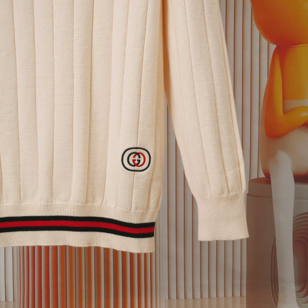 グッチ「Gucci」秋冬リブ編みグラデーションVネックニットセーター