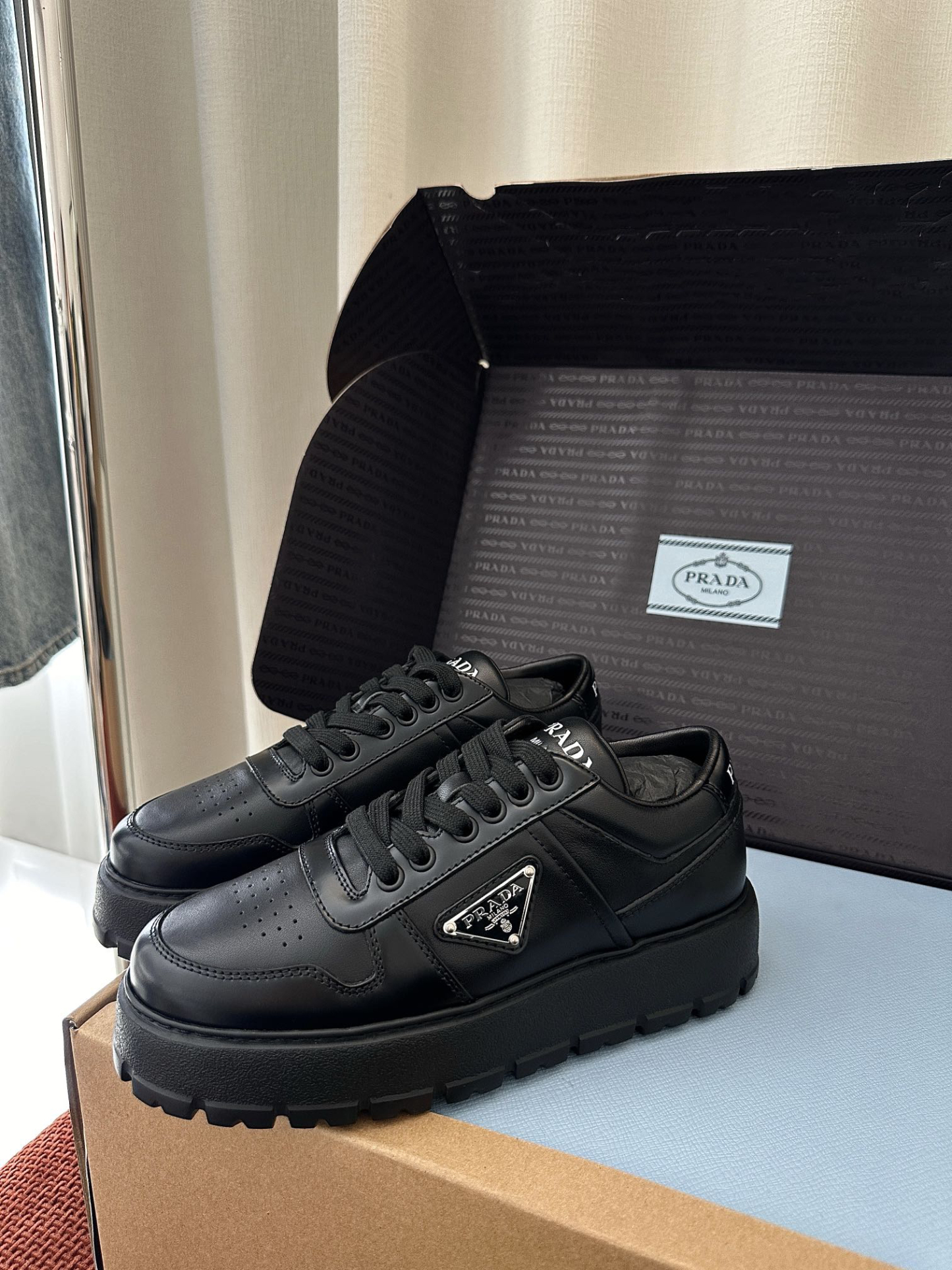 プラダ［Prada］America's Cup レザースニーカー