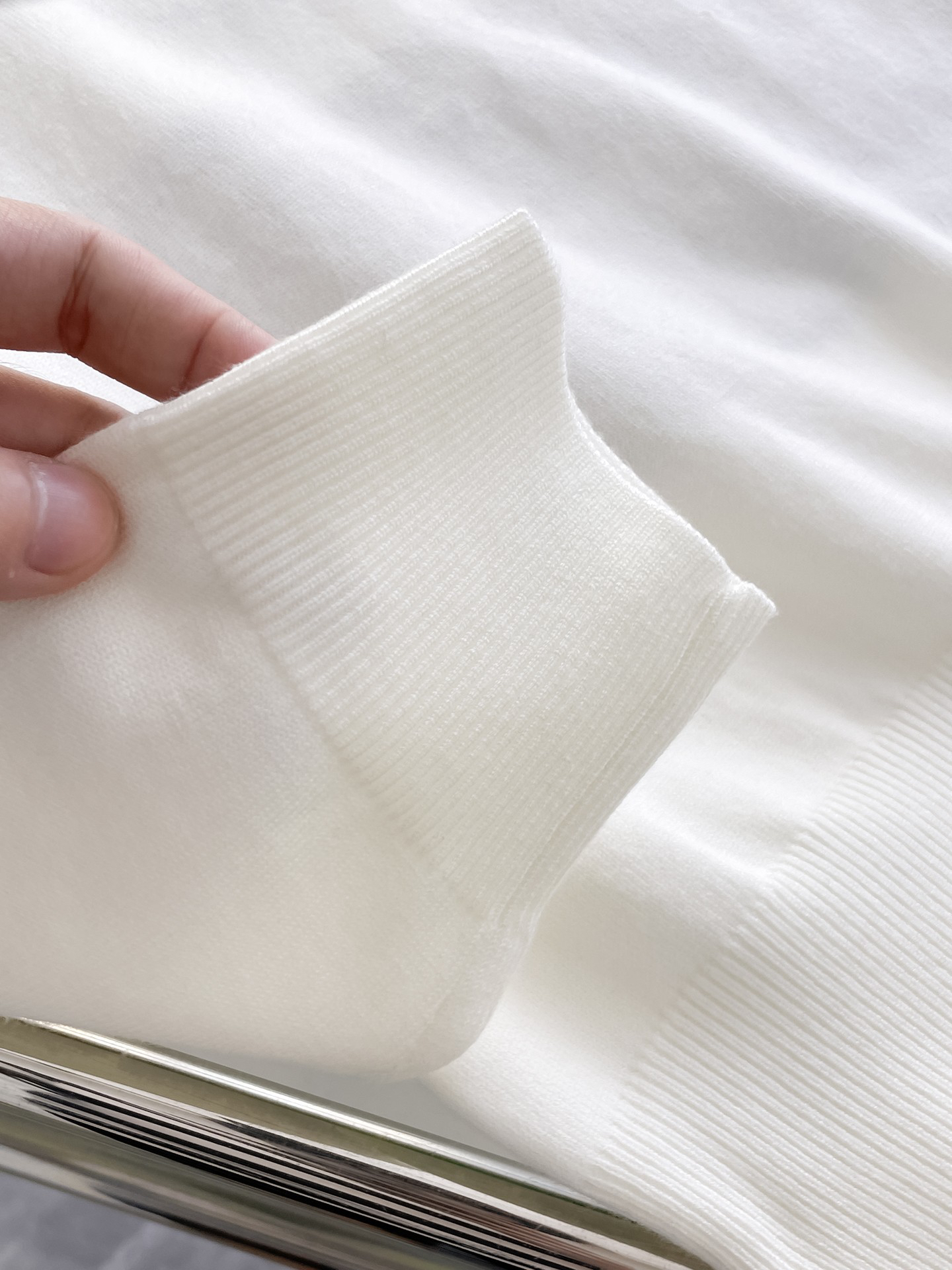 ディオール「Dior」秋冬新作ニットクルーネックセーター