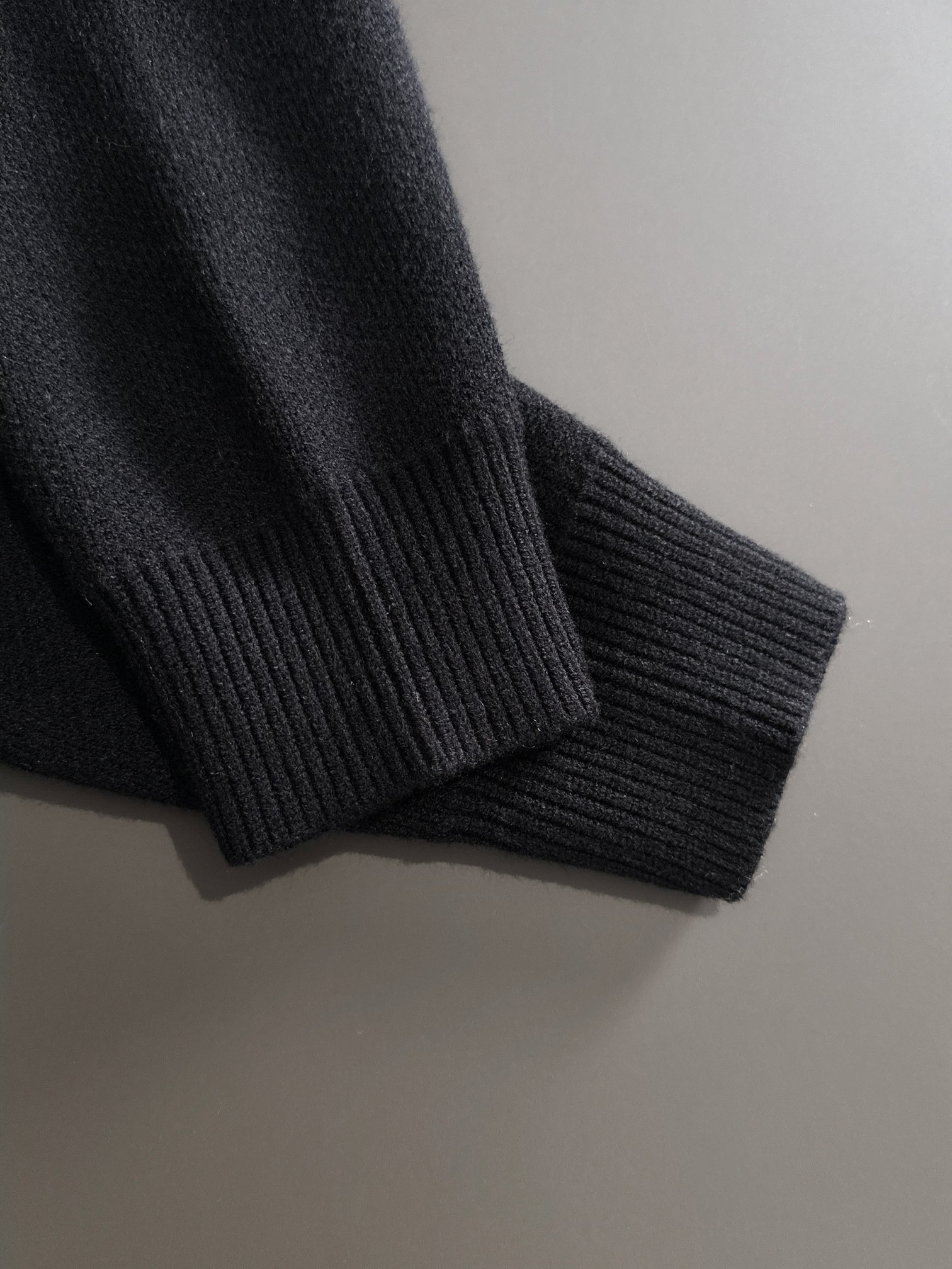 ディオール「Dior」秋冬新作ニットクルーネックセーター