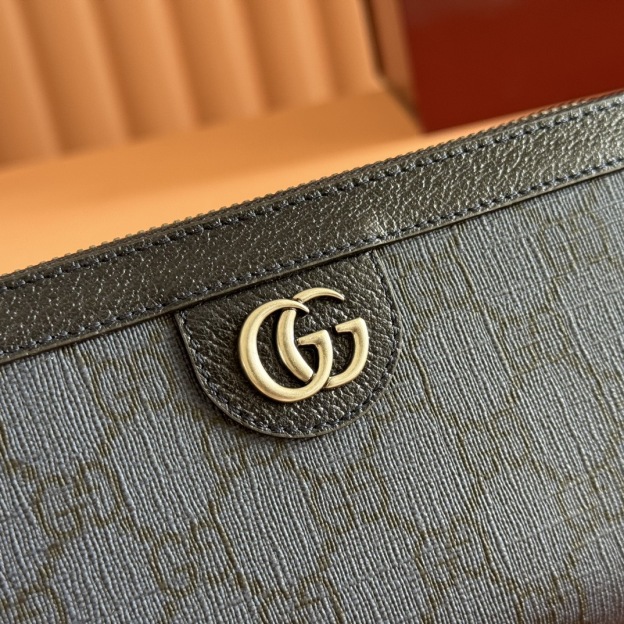 グッチ「Gucci」Ophidiaシリーズジッパーウォレット
