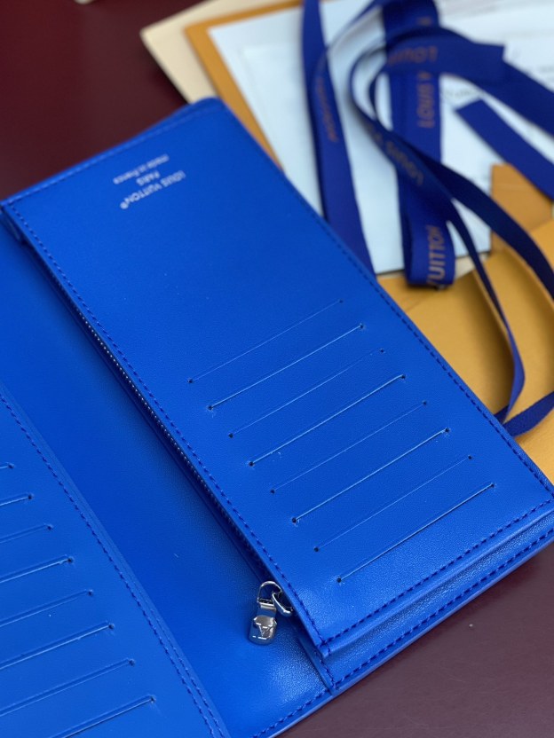 ルイ・ヴィトン ポルトフォイユ･ブラザ ウォレット