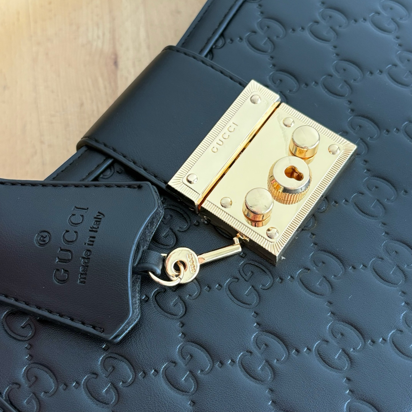 グッチ「Gucci」グッチ パドロック ミディアム トップハンドルバッグ / ハンドバッグ