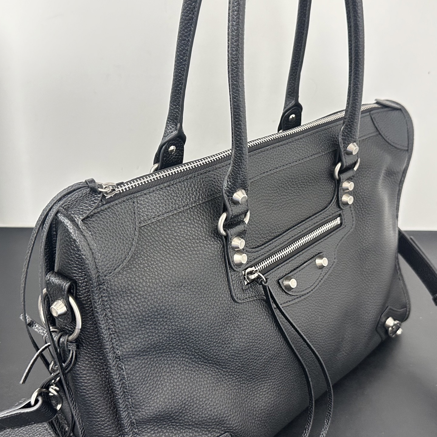 バレンシアガ「Balenciaga」バレンシアガ ル・シティ / ショルダーバッグ