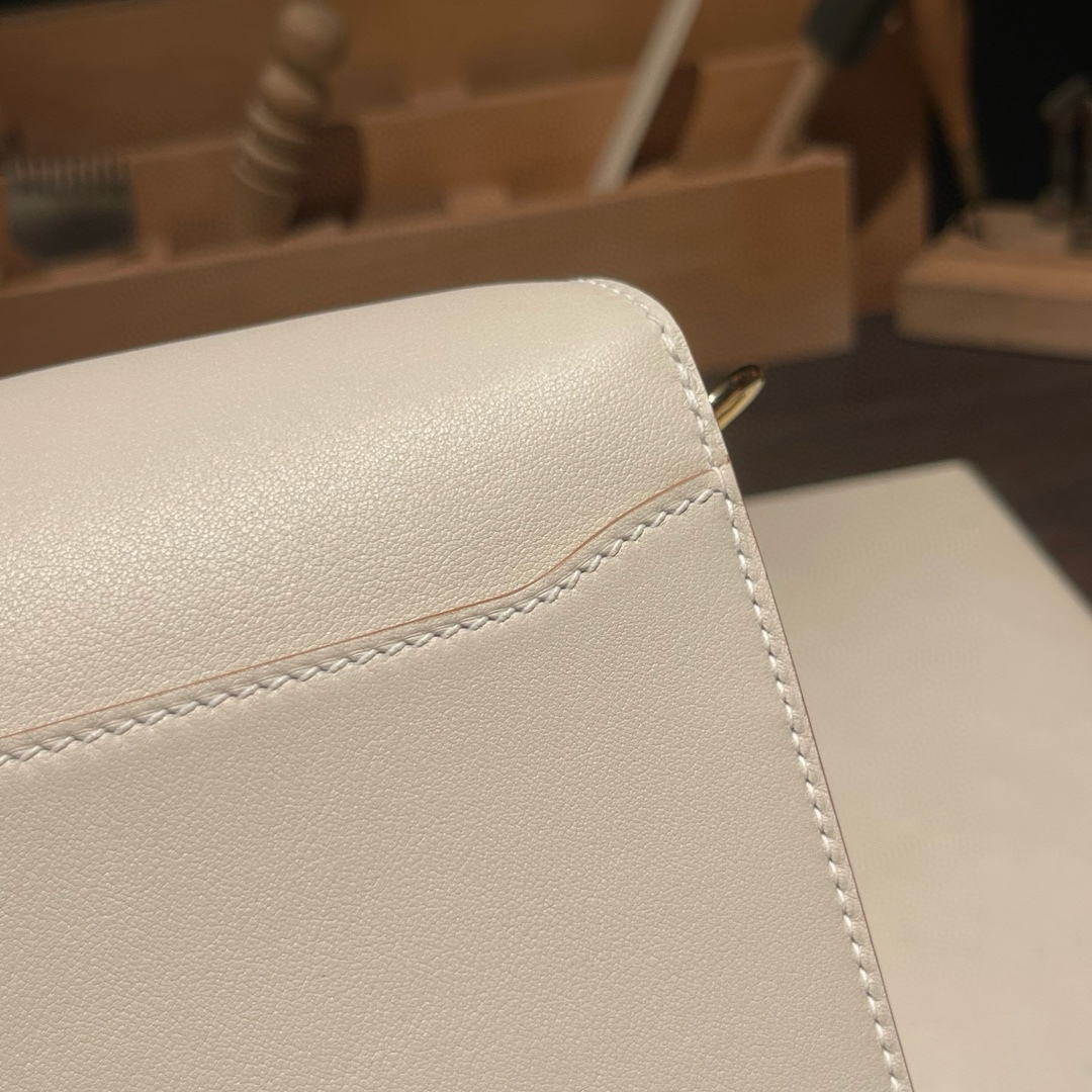 エルメス「Hermès」ルリス 19 ショルダーバッグ「Roulis Bag」-isetant