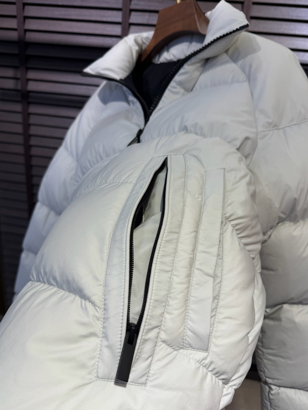 モンクレール 秋冬メンズ スタンドカラーダウンジャケット