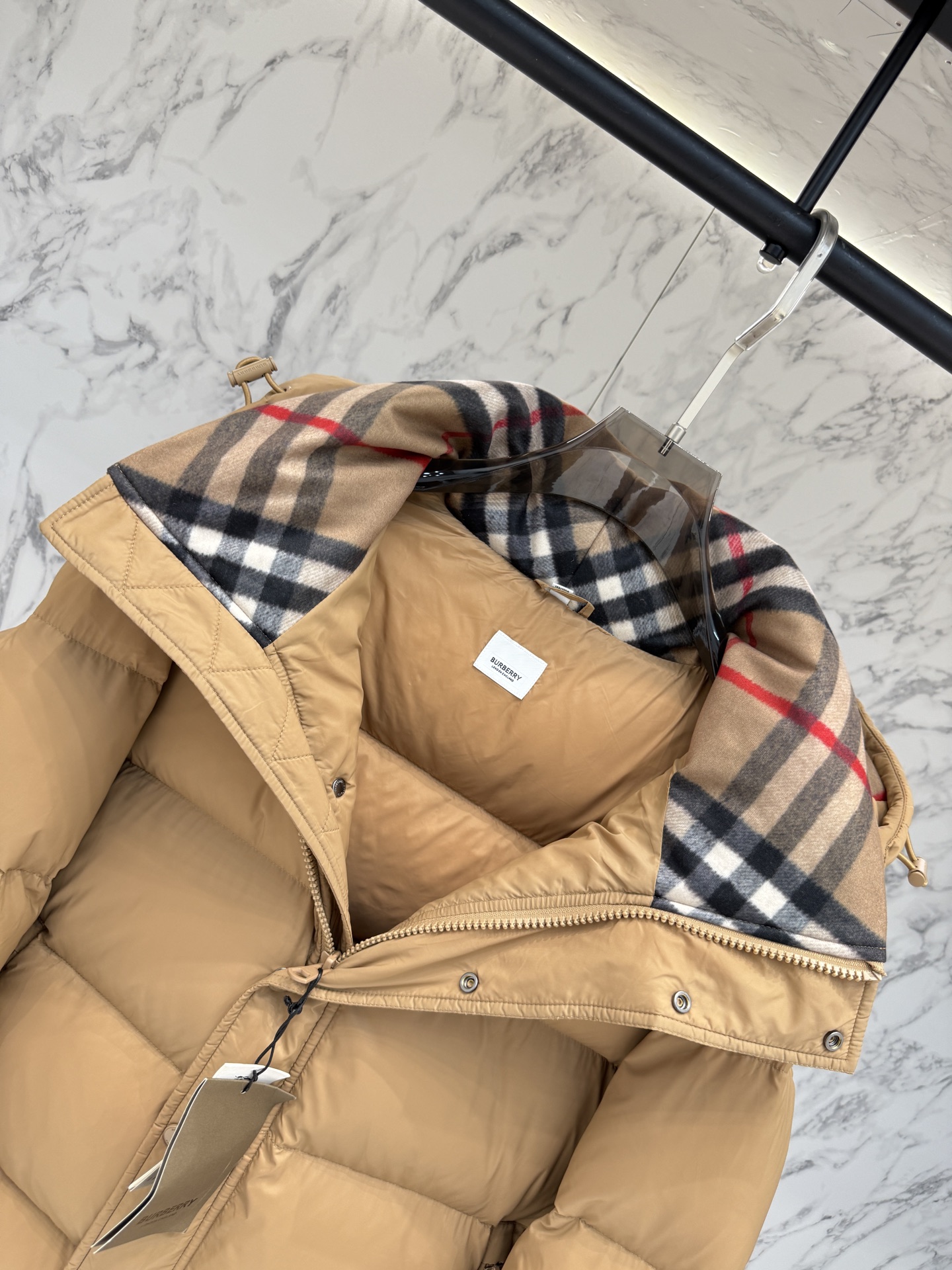 バーバリー「Burberry」秋冬ファッションフード付きダウンジャケット