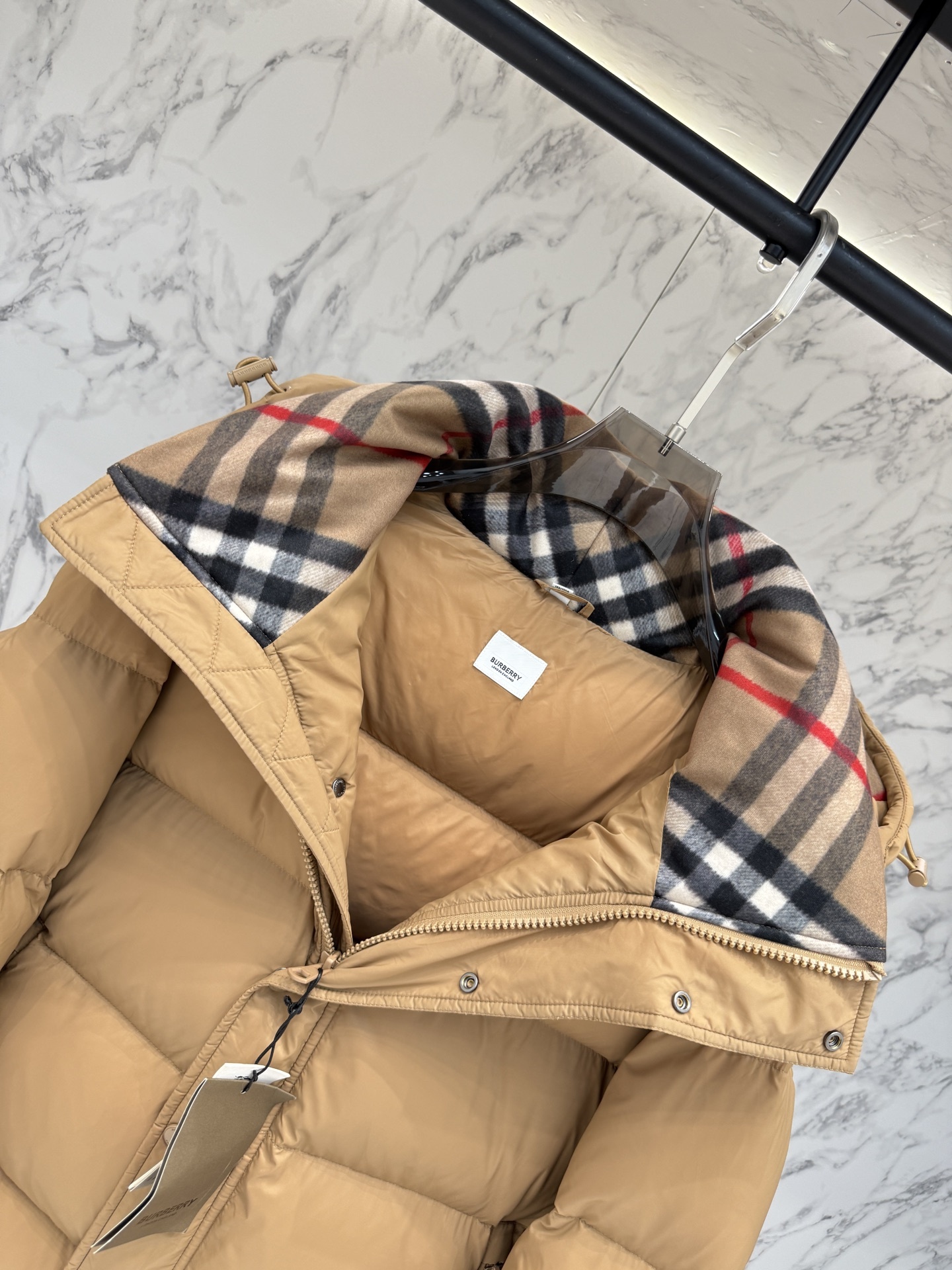 バーバリー「Burberry」秋冬ファッションフード付きダウンジャケット