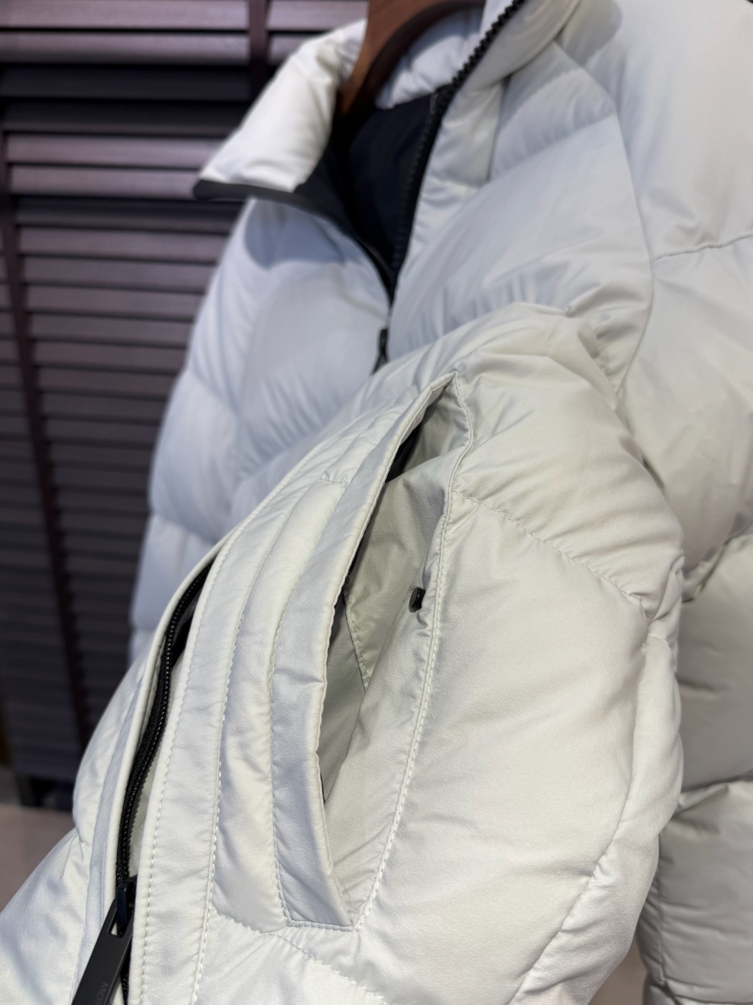 モンクレール 秋冬メンズ スタンドカラーダウンジャケット