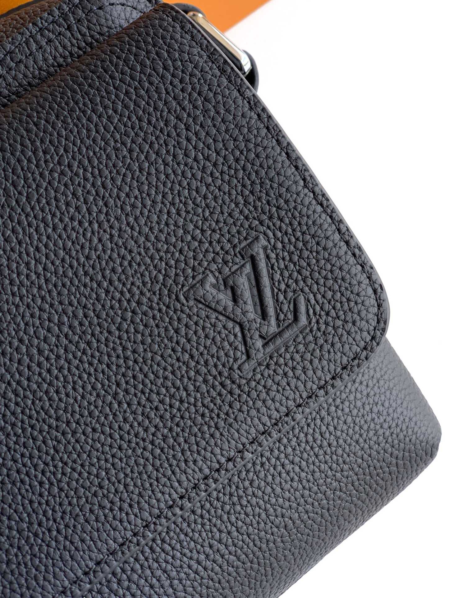ルイ・ヴィトン「Louis Vuitton」ルイ・ヴィトン ファストライン メッセンジャーバッグ / ショルダーバッグ