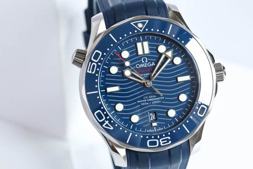 オメガ「Omega」シーマスター ダイバー300M 腕時計 42mm