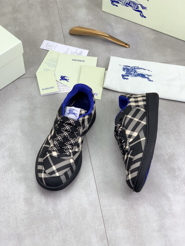 バーバリー「Burberry」バーバリー テラス スニーカー / レザースニーカー