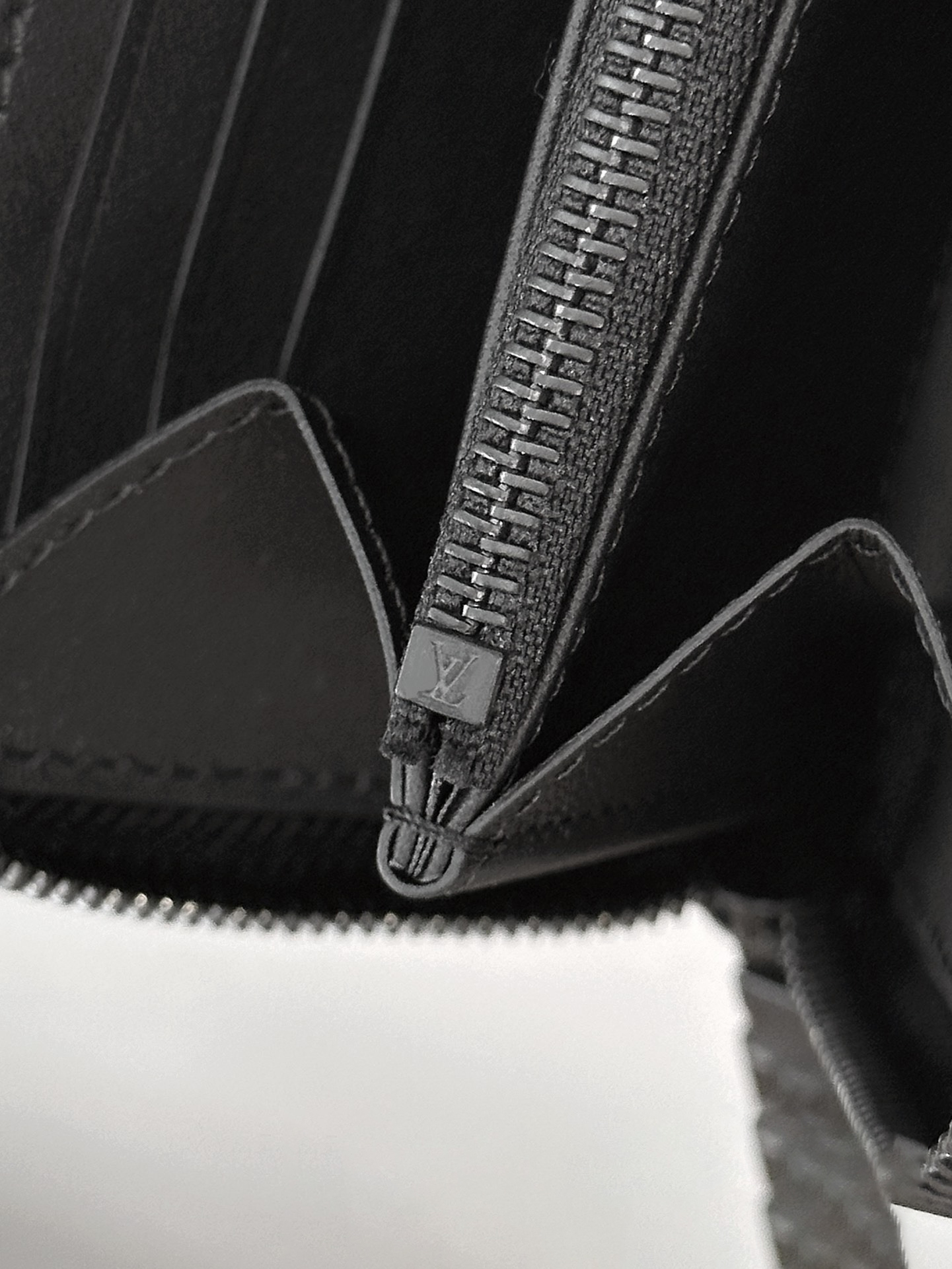 ルイ・ヴィトン ジッピーウォレット･ホリゾンタル「特級チップバージョン」