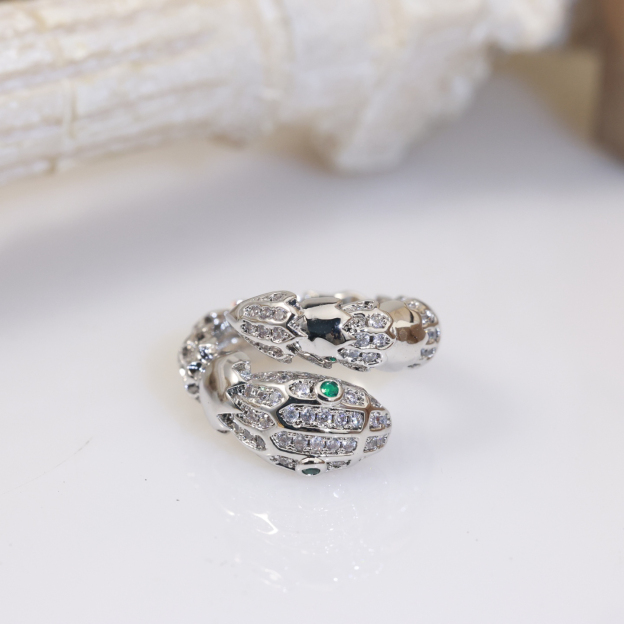 ブルガリ「Bvlgari」エレガントなリングコレクション