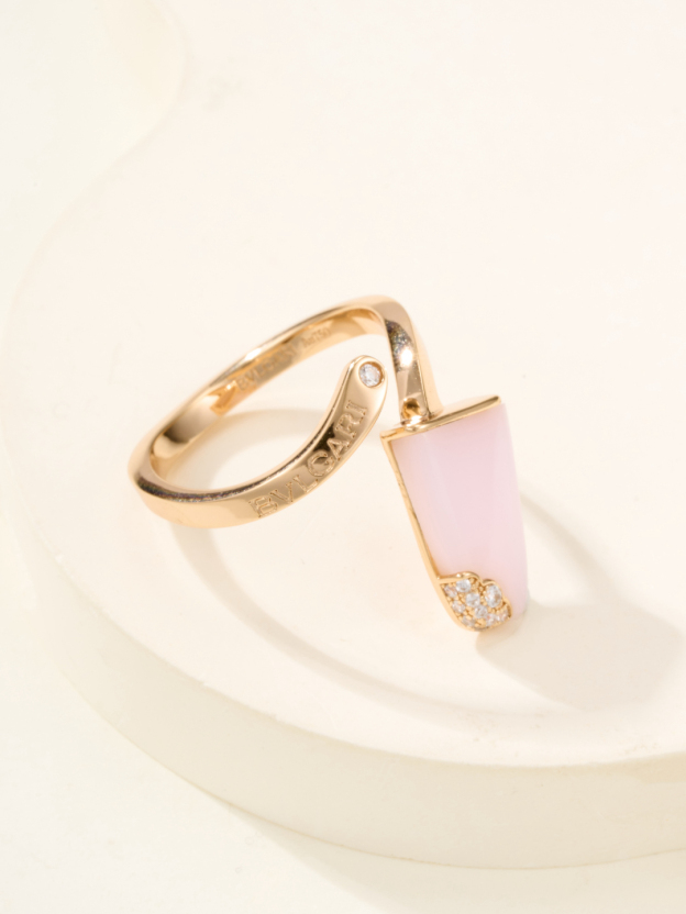 ブルガリ「Bvlgari」Gelati エレガントなリングコレクション