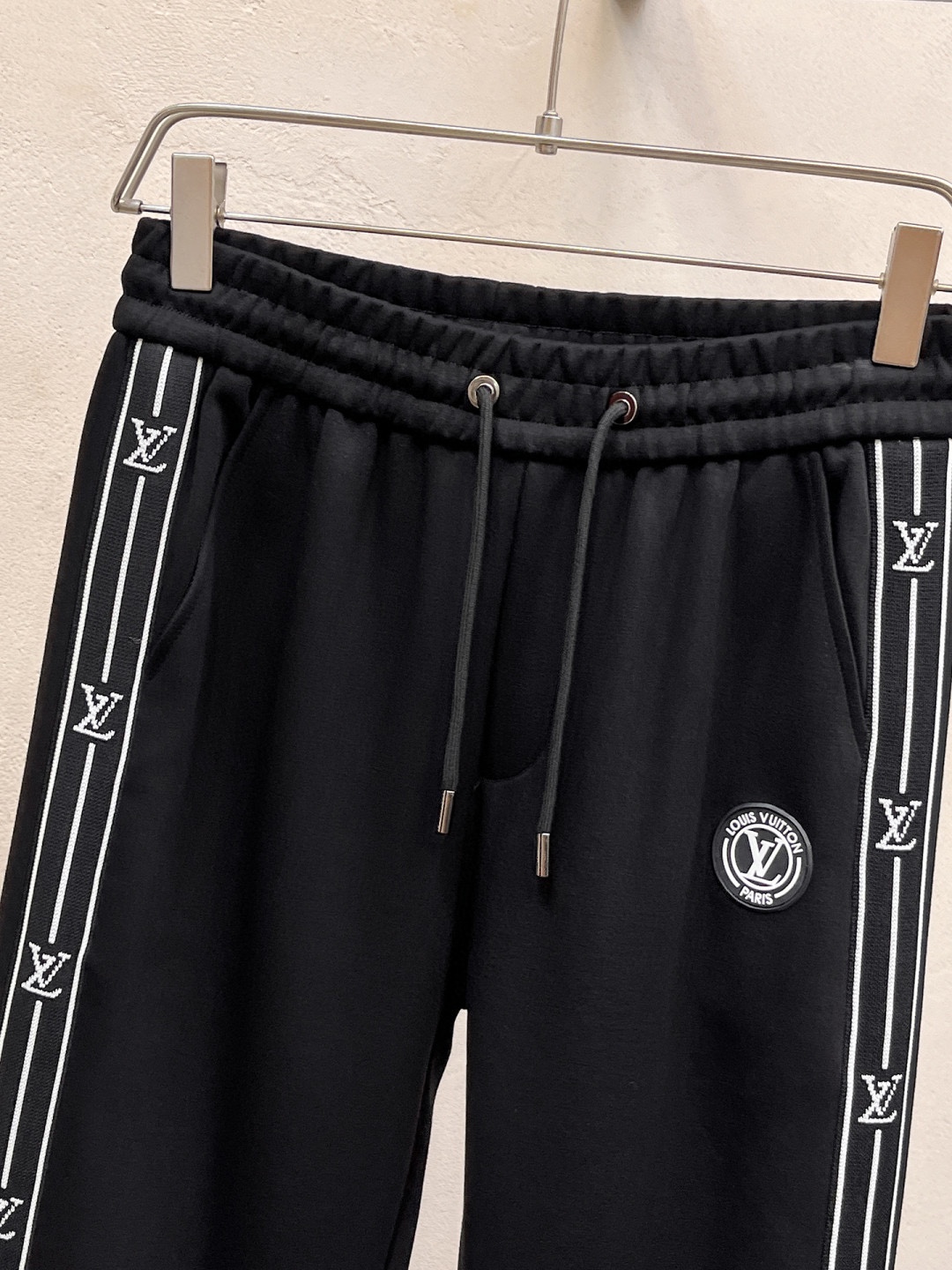 ルイ・ヴィトン「Louis Vuitton」秋冬プルオーバーフーディーセット