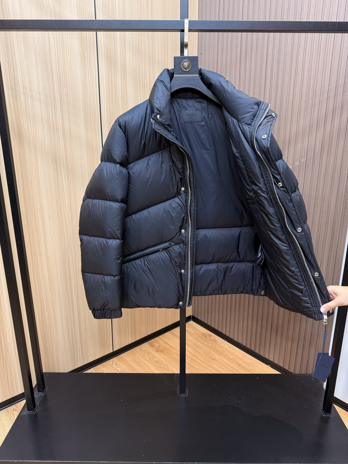 プラダ「Prada」秋冬ファッションスタンドカラーダウンジャケット