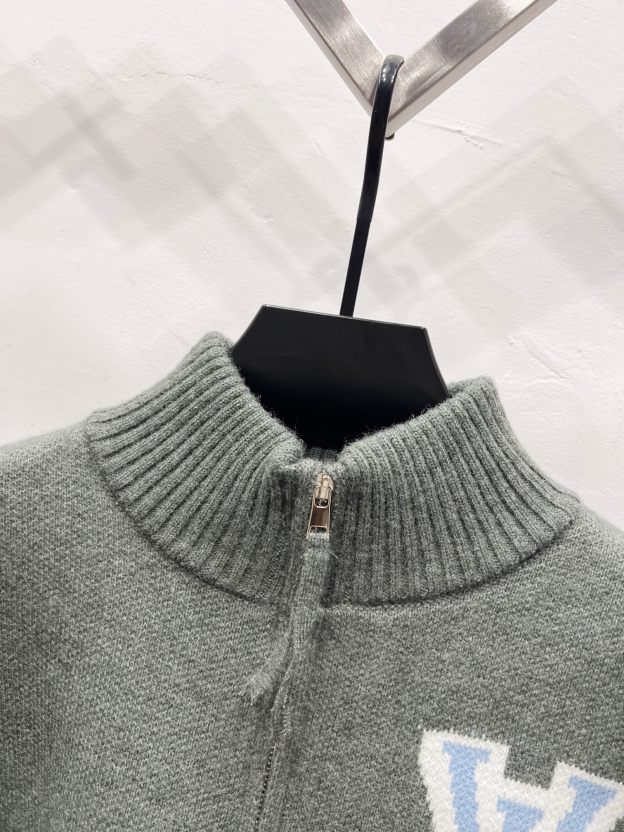 ルイ・ヴィトン「Louis Vuitton」クラシックジャージー編みウールプルオーバータートルネックセーター