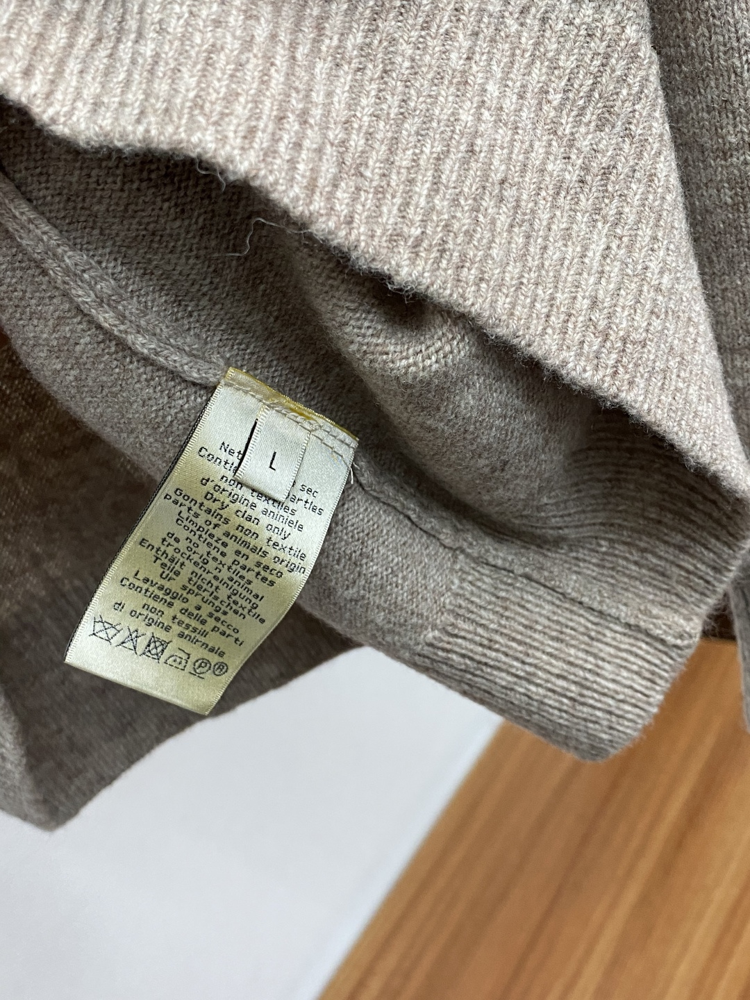 エルメス「Hermès」ムートンニットセーター