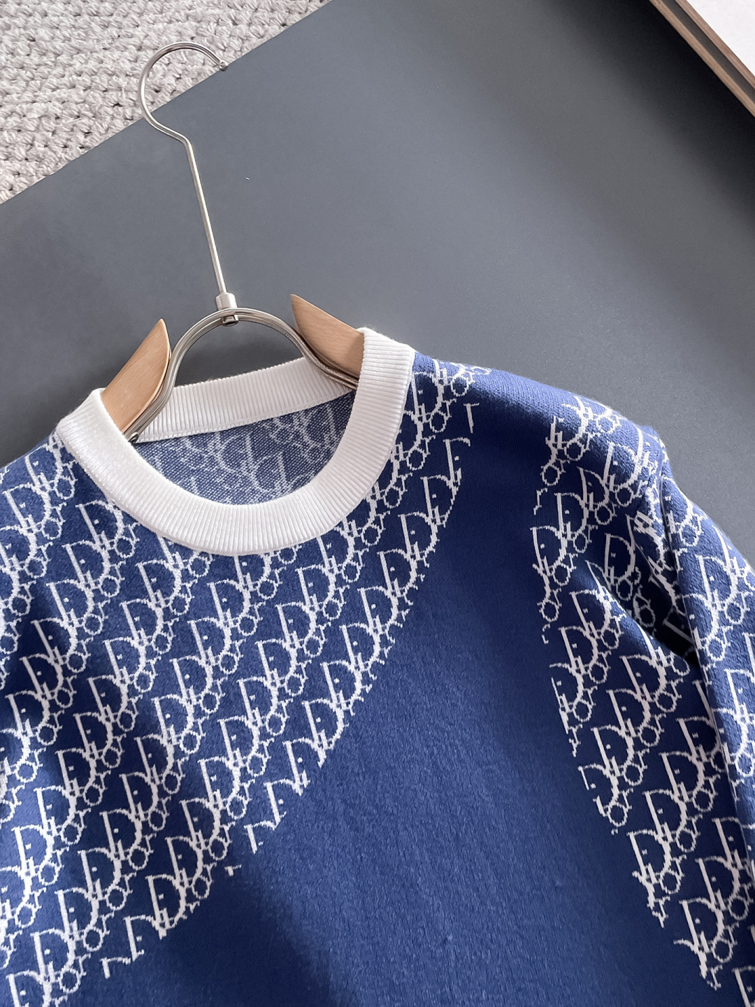 ディオール「Dior」秋冬新作ニットクルーネックセーター