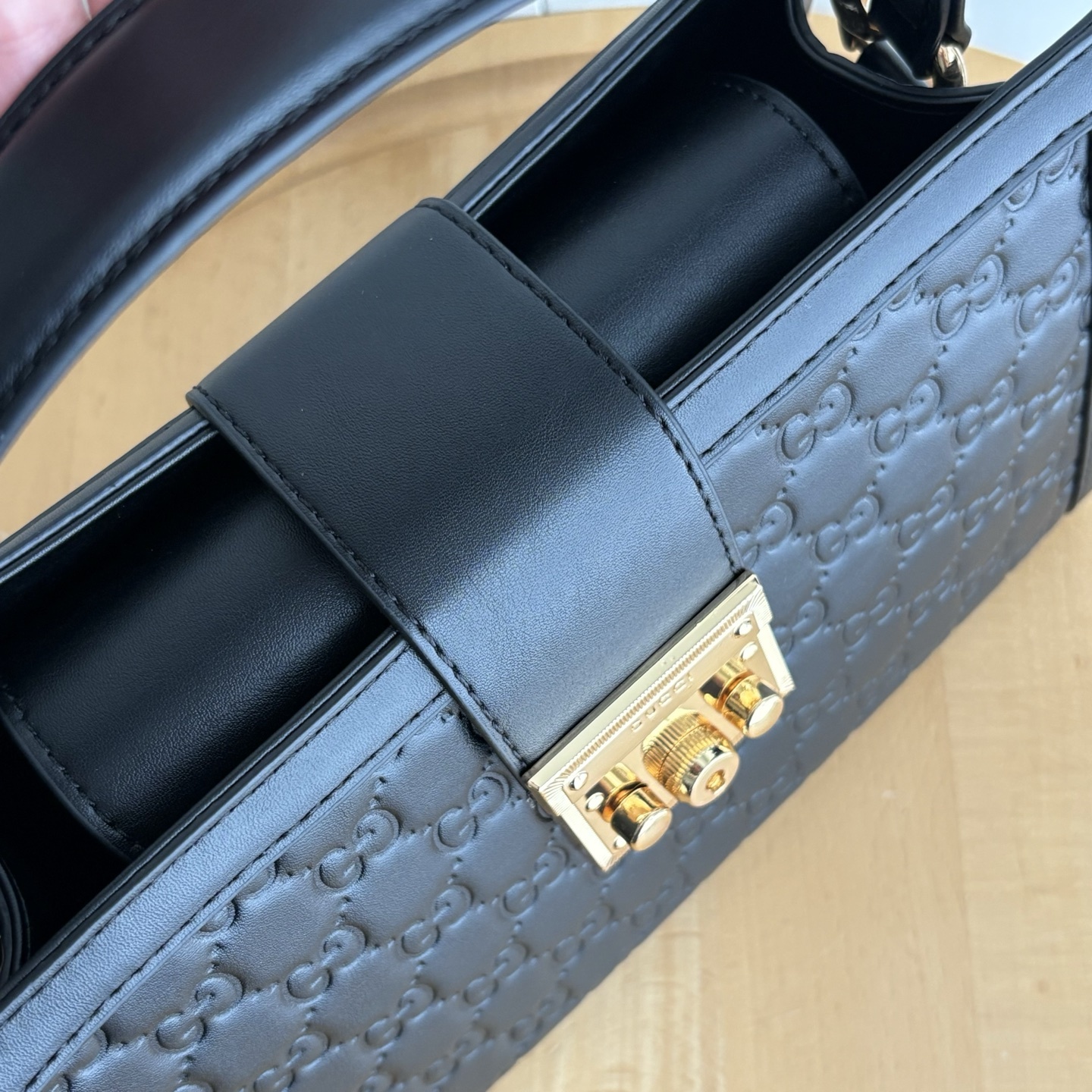 グッチ「Gucci」グッチ パドロック ミディアム トップハンドルバッグ / ハンドバッグ