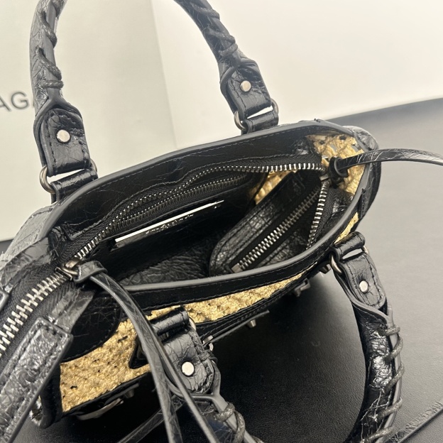 バレンシアガ「Balenciaga」バレンシアガ ラフィア ル・シティ ハンドバッグ / トートバッグ