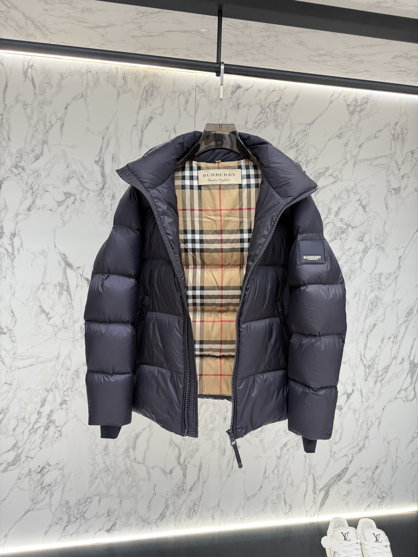 バーバリー「Burberry」秋冬ファッションフード付きダウンジャケット