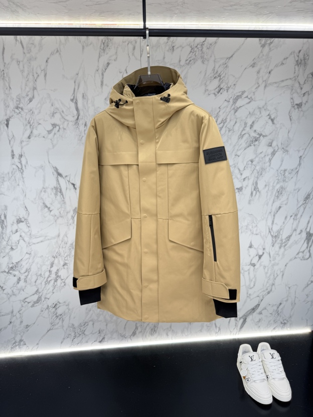 バーバリー「Burberry」秋冬ミドル丈フード付きダウンジャケット