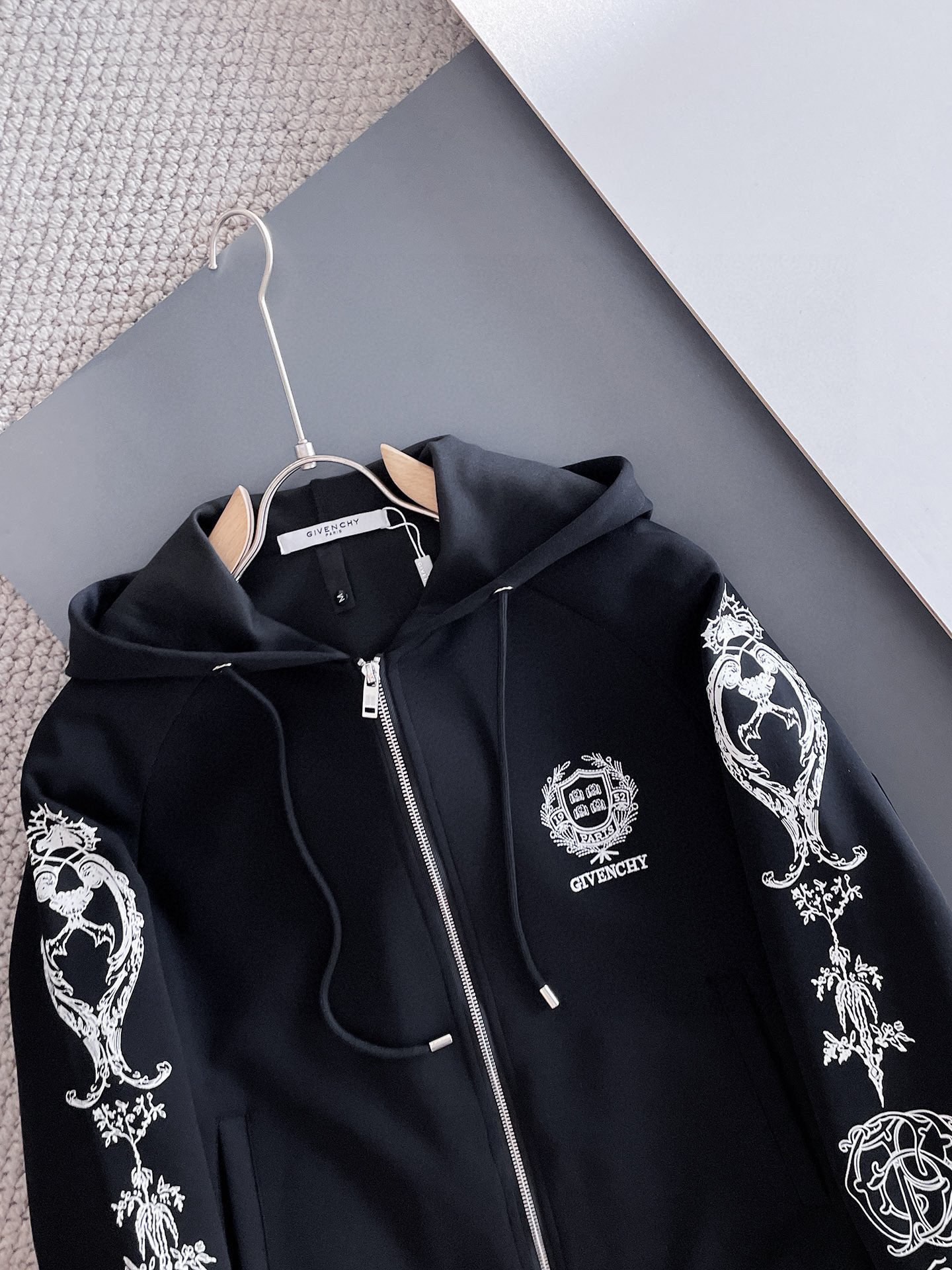 ジバンシィ「Givenchy」 秋冬 メンズ カジュアルスポーツセット