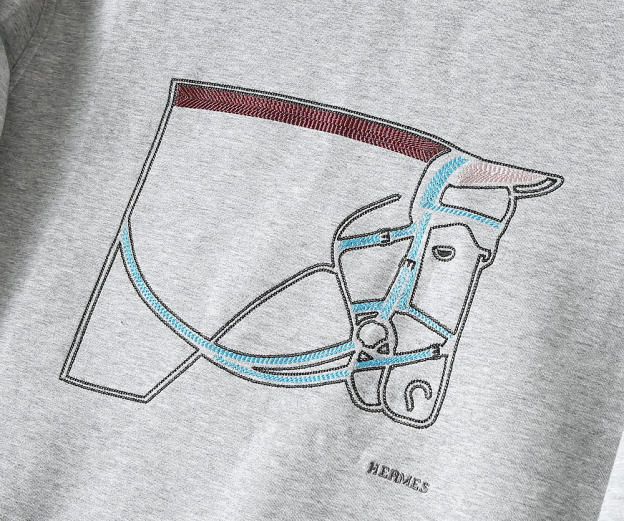 エルメス「Hermès」クラシックラウンドネックプルオーバーフーディ