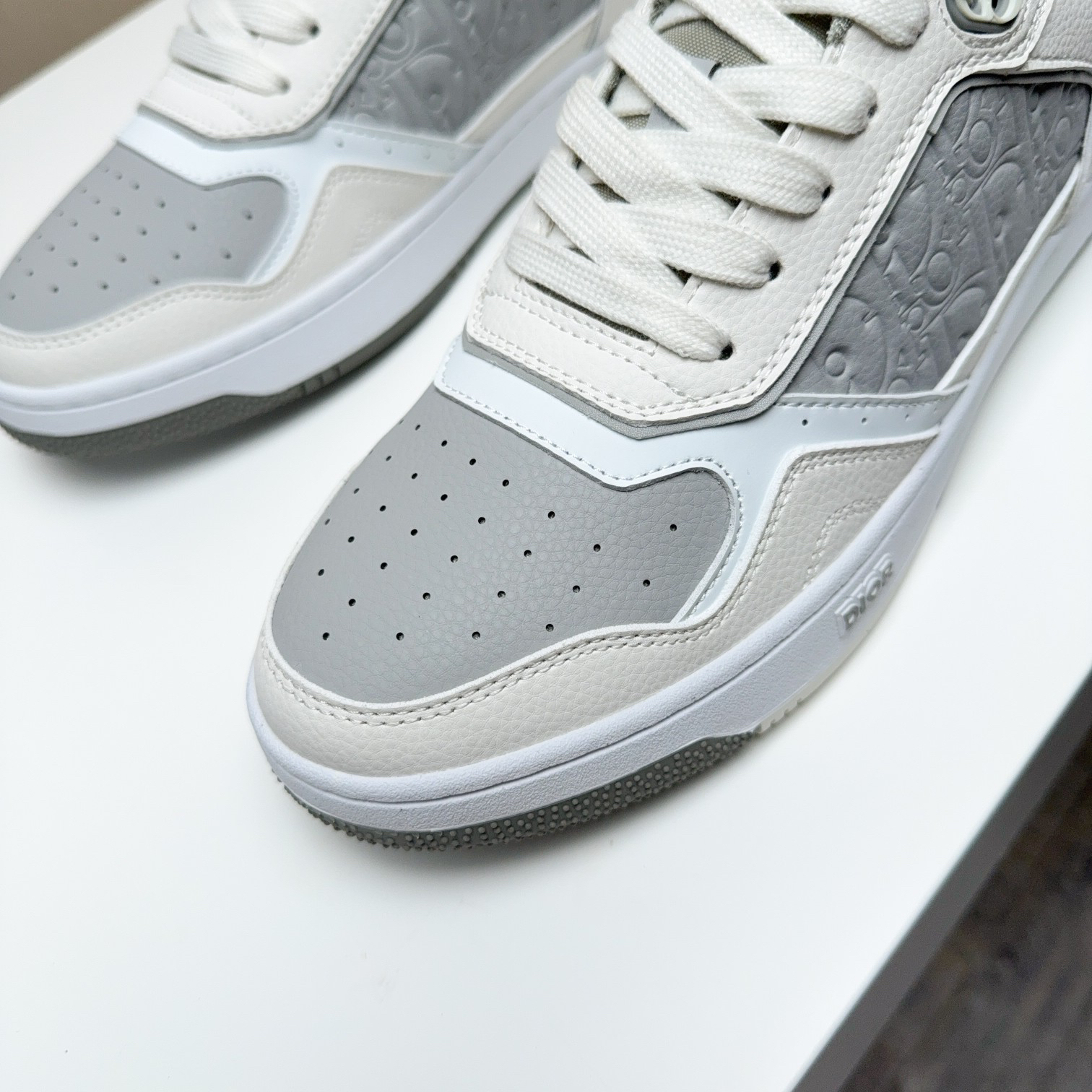 ディオール「Dior」B27 アップタウン ロートップスニーカー