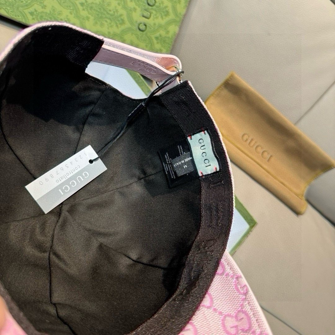 グッチ「Gucci」GGモノグラム ベースボールキャップ
