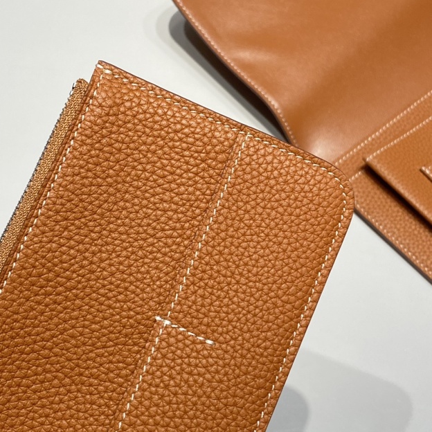 エルメス「Hermès」トゴ スキン ゴールデンブラウン パスポートケース