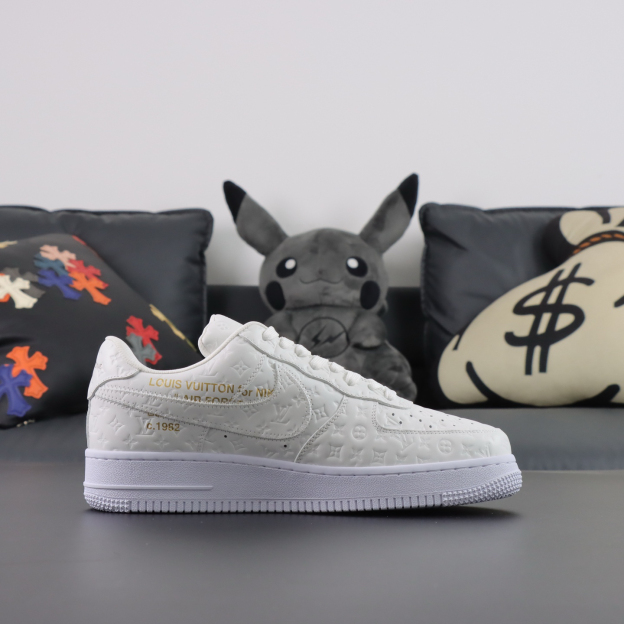 ルイ・ヴィトン x ナイキ エアフォース 1 バイ ヴァージル・アブロー ホワイト スニーカー