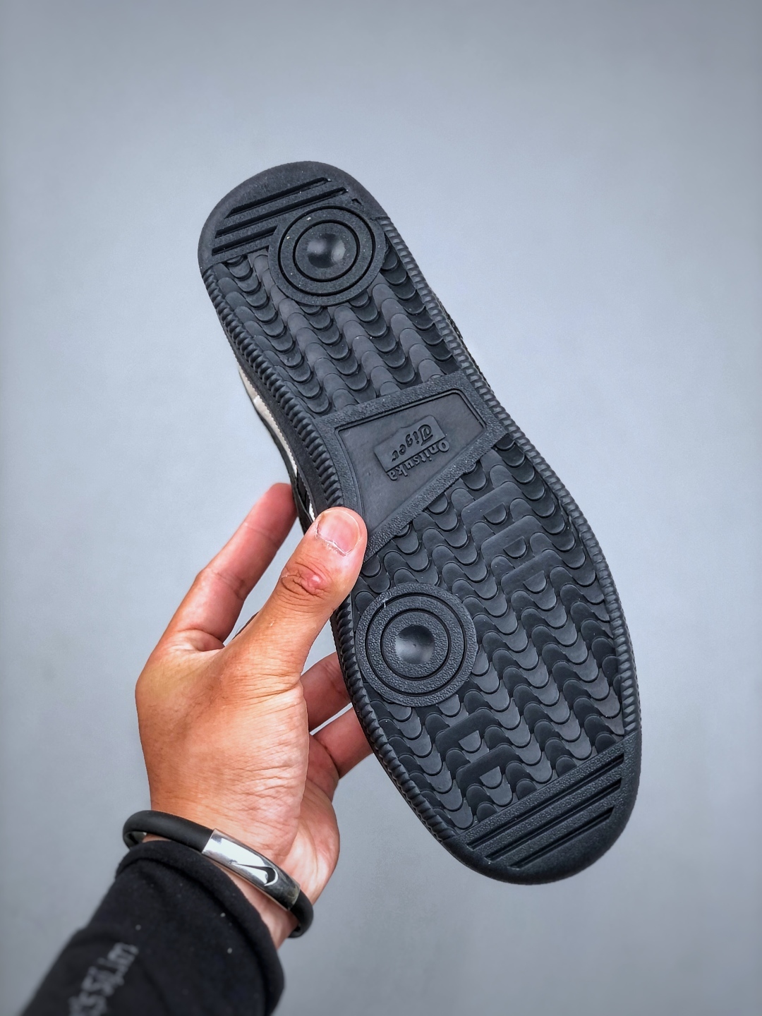 オニツカタイガー「Onitsuka Tiger」MEXICO 66 スリッポン スニーカー