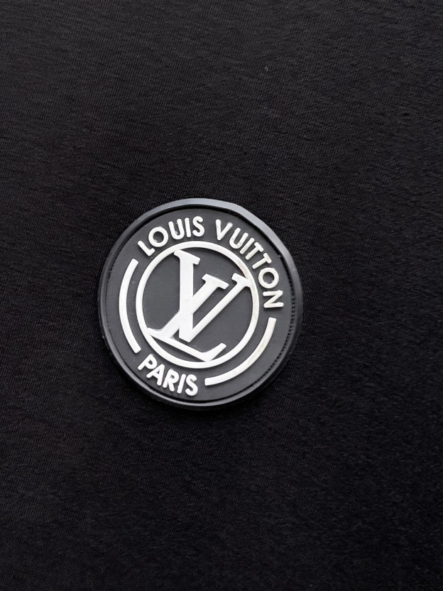 ルイ・ヴィトン「Louis Vuitton」秋冬プルオーバーフーディーセット