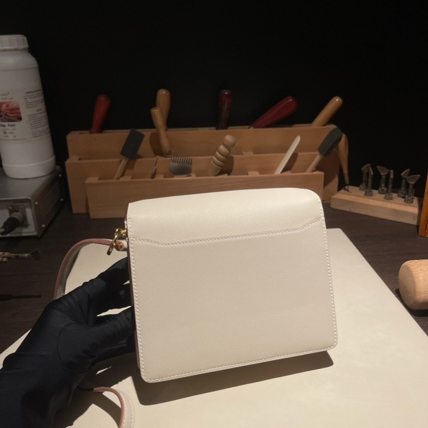 エルメス「Hermès」ルリス 19 ショルダーバッグ「Roulis Bag」-isetant