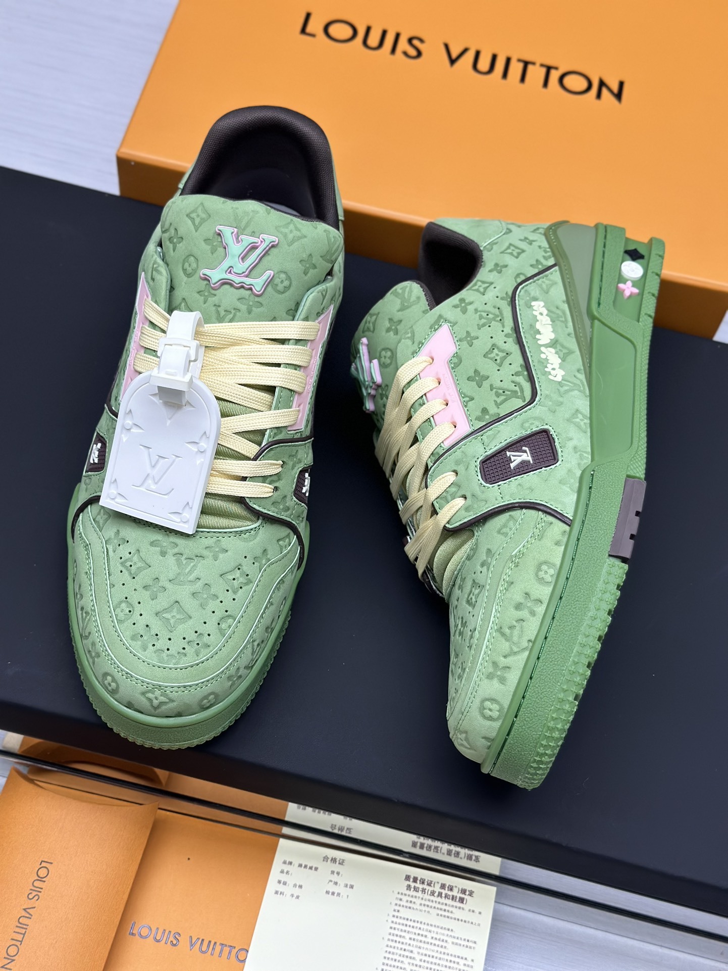 ルイ・ヴィトン「Louis Vuitton」LV トレイナー スニーカー