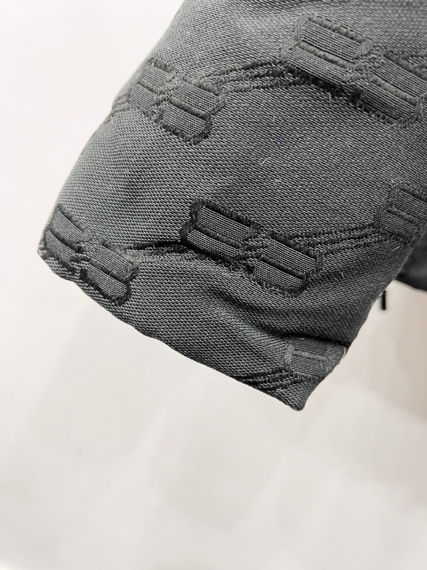 バレンシアガ「Balenciaga」‌軽奢華なジャカード柄個性ダウンジャケット 男女兼用