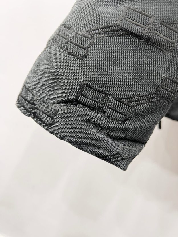 バレンシアガ「Balenciaga」‌軽奢華なジャカード柄個性ダウンジャケット 男女兼用