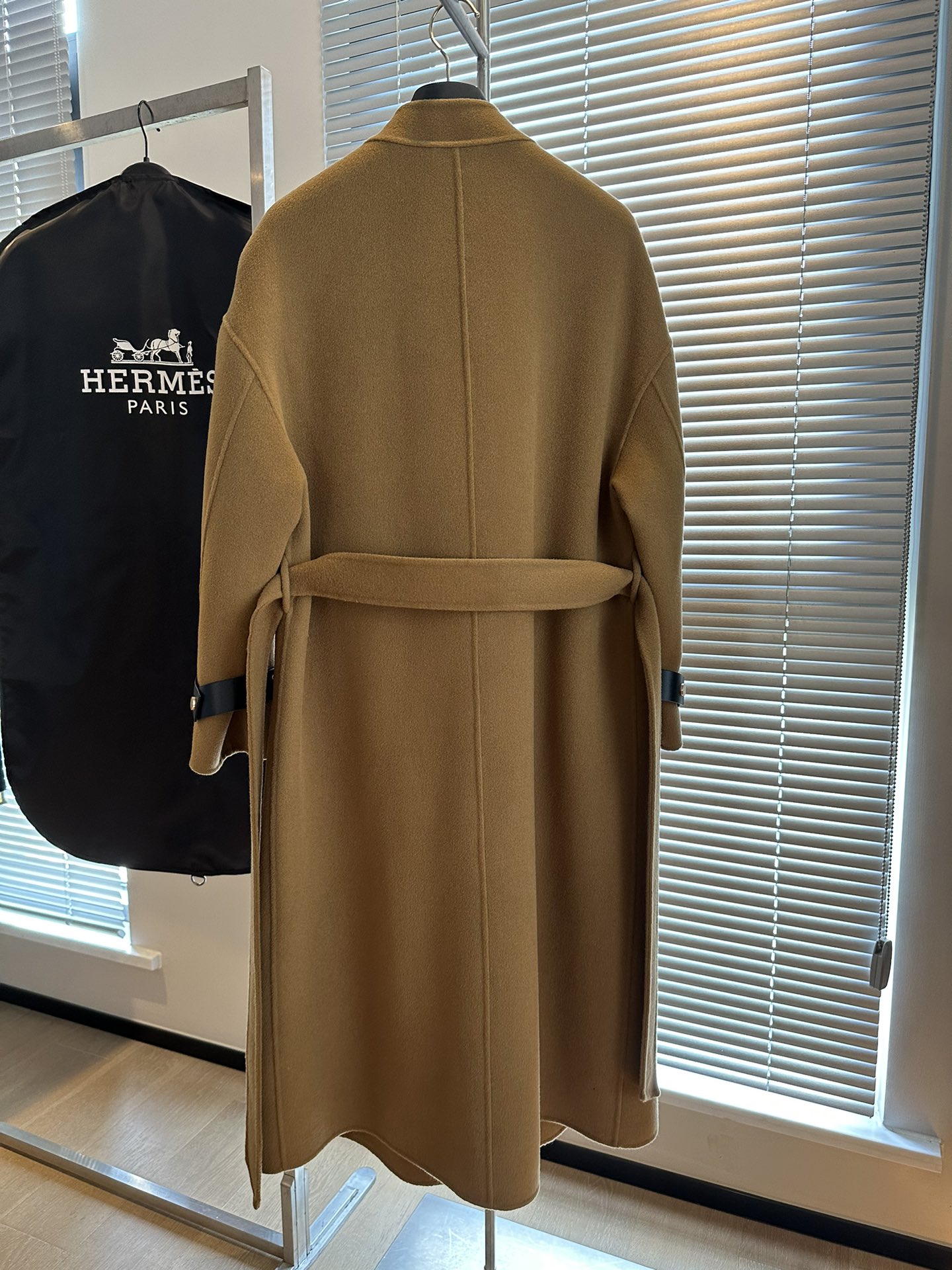 エルメス「Hermès」2025ニューコレクション コート