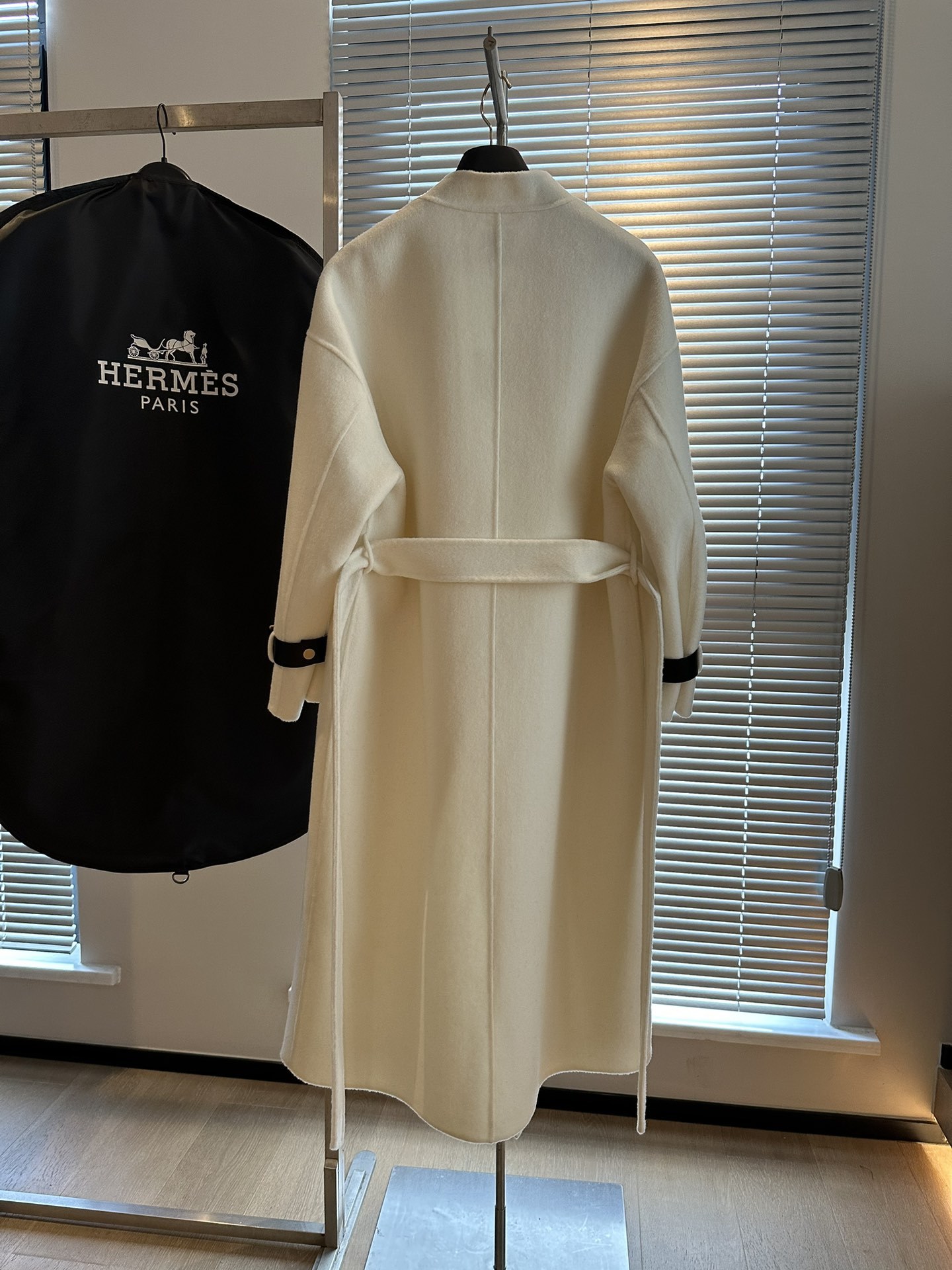 エルメス「Hermès」ラグジュアリーカシミアコート