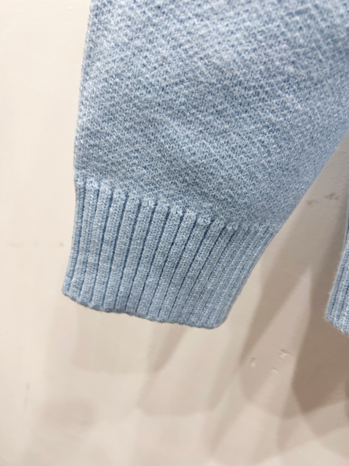 ルイ・ヴィトン「Louis Vuitton」クラシックジャージー編みウールプルオーバータートルネックセーター