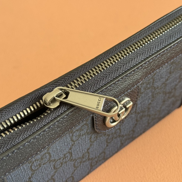 グッチ「Gucci」Ophidiaシリーズジッパーウォレット