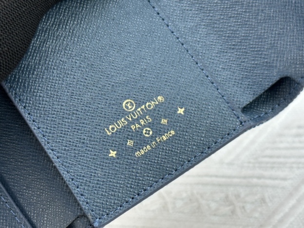 ルイ・ヴィトン ポルトフォイユ･ヴィクトリーヌ ウォレット