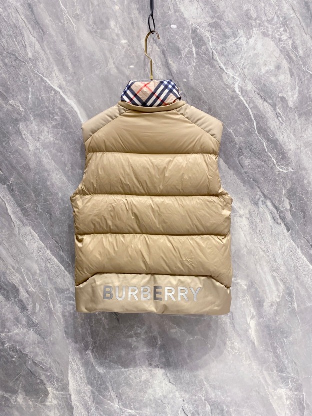 バーバリー「Burberry」秋冬着脱式袖＆フード付きダウンジャケット