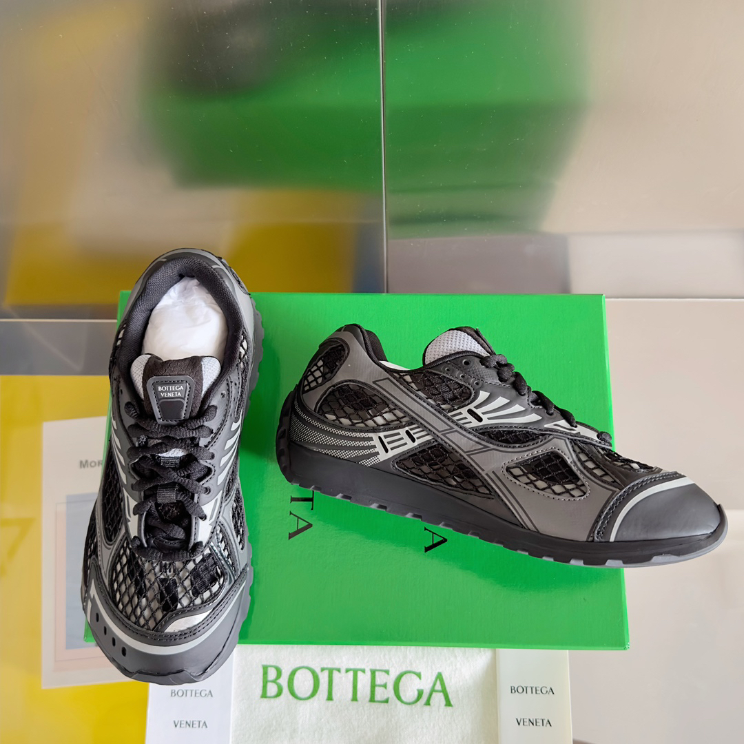ボッテガ・ヴェネタ「Bottega Veneta」ボッテガ・ヴェネタ オービット スニーカー / ユニセックススポーツシューズ