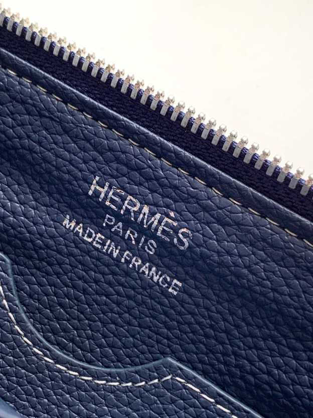 2026 HERMÈS ハンドバッグ（クラッチバッグ）