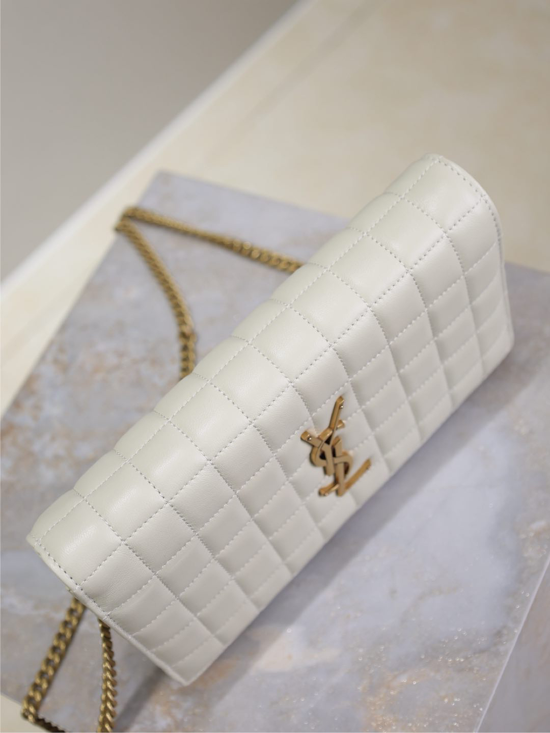 2026サンローラン「SAINT LAURENT CASSANDRE チェーンウォレット（WOC）