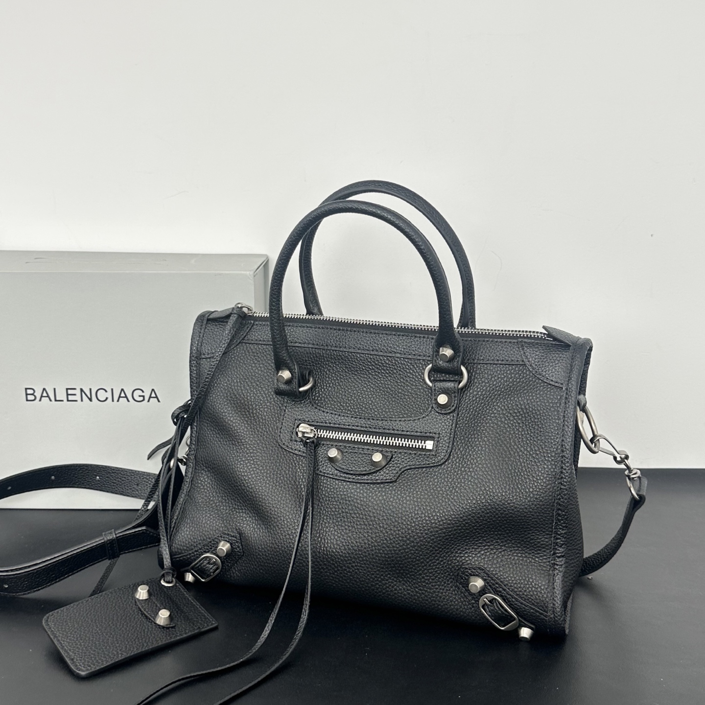 バレンシアガ「Balenciaga」バレンシアガ ル・シティ スモール / ショルダーバッグ